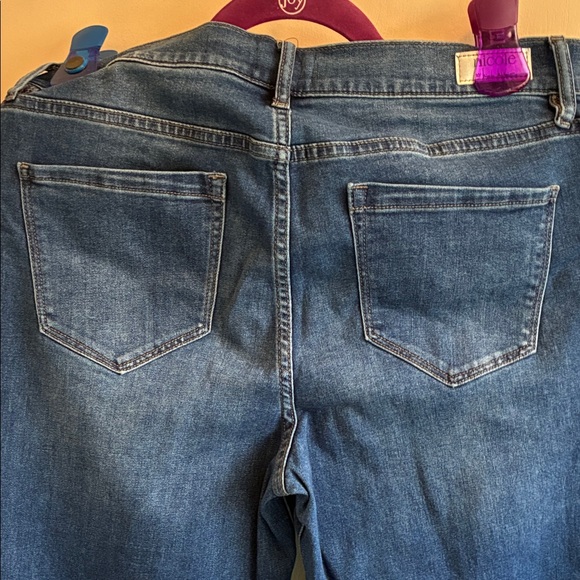 Nicole Miller Straight Leg Jeans in Medium Blue Wash - Picture 7 of 7